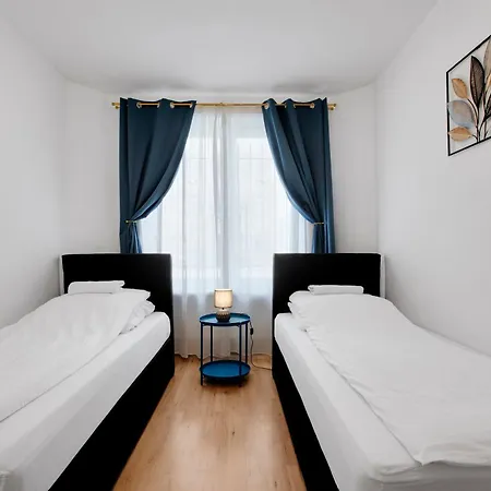 3 Bedroom In Kreuzberg * Берлин