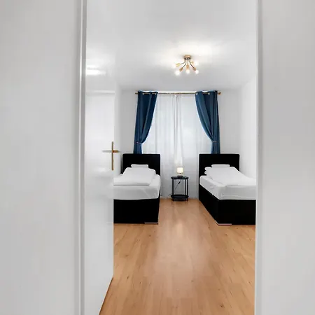 3 Bedroom In Kreuzberg Lägenhet