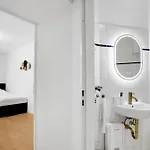 3 Bedroom In Kreuzberg Lejlighed *