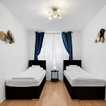 3 Bedroom In Kreuzberg Lejlighed